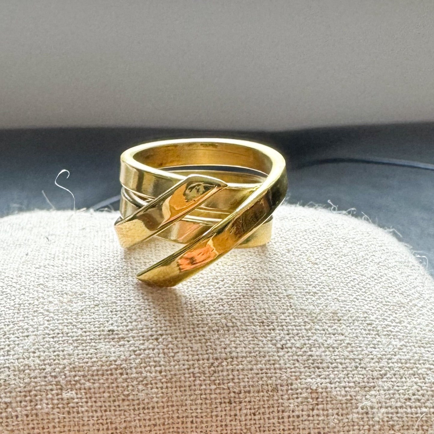 Harmonized Gold ring